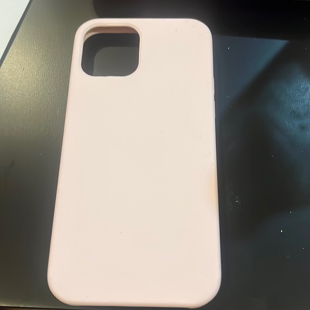iPhone 12/12 Pro Light Pink Case